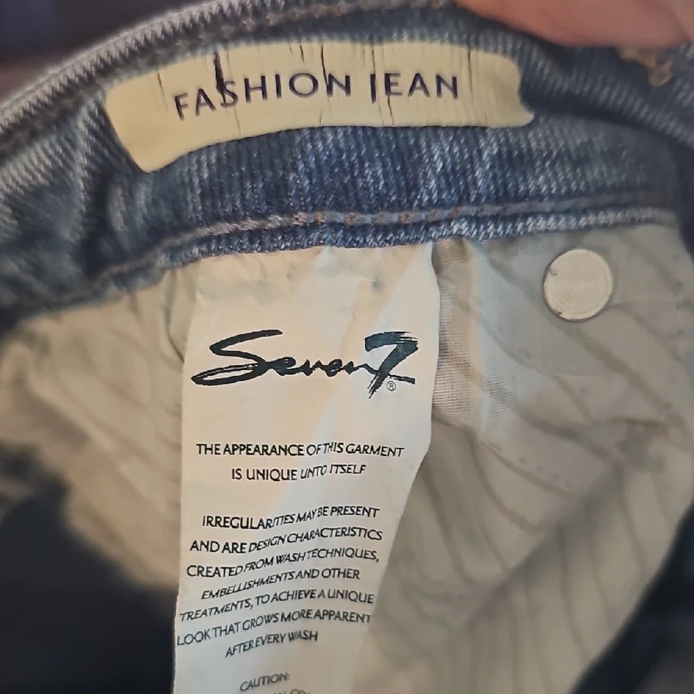 Seven7 Classic Blue Denim Jeans - Picture 3 of 5
